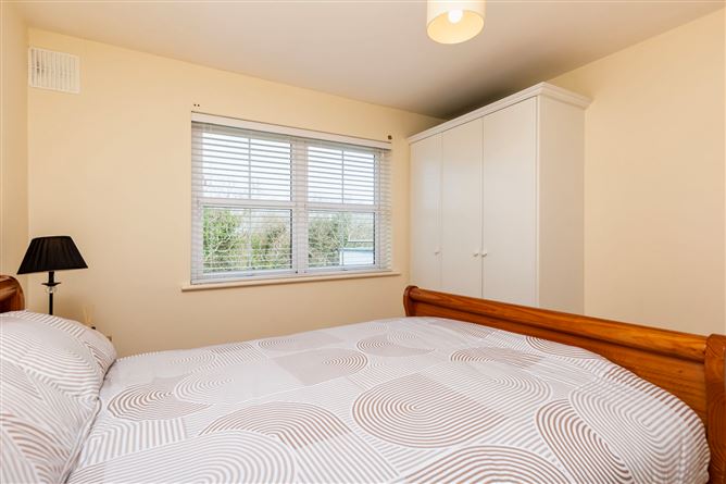 8 Castle Gardens, St Helen's, Rosslare, Co. Wexford