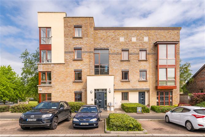 1F Belarmine Drive, Stepaside, Dublin 18