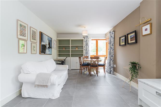 1F Belarmine Drive, Stepaside, Dublin 18