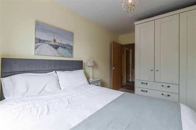 1F Belarmine Drive, Stepaside, Dublin 18