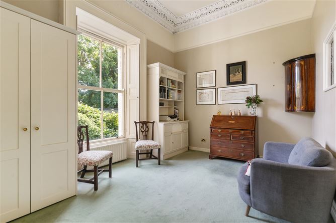 27 Belgrave Square East, Monkstown, Co. Dublin