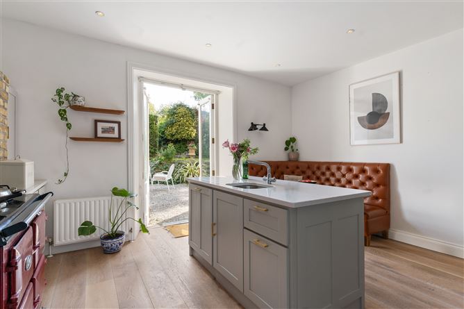 27 Belgrave Square East, Monkstown, Co. Dublin