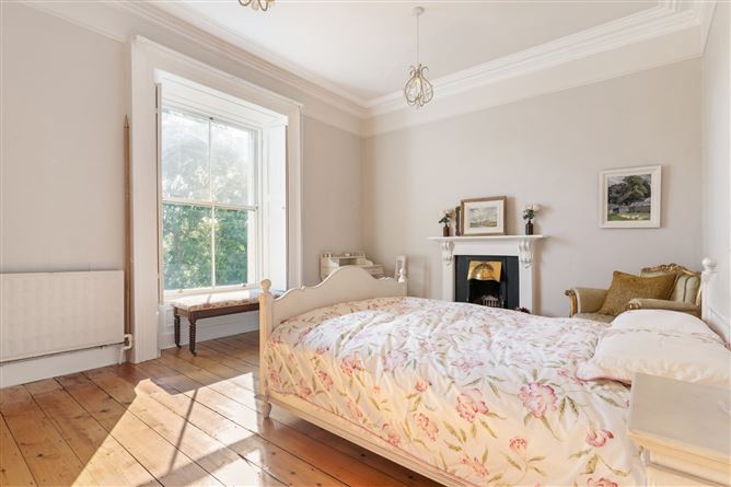 27 Belgrave Square East, Monkstown, Co. Dublin