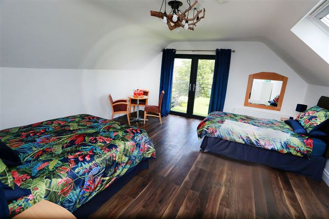 Luxury 6 bedroom Spiddal Villa,Seanaghurrain 