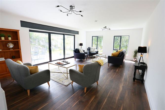 Luxury 6 bedroom Spiddal Villa,Seanaghurrain 