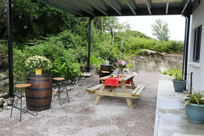 Luxury 6 bedroom Spiddal Villa,Seanaghurrain 