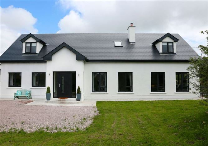 Luxury 6 bedroom Spiddal Villa,Seanaghurrain 