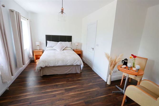 Luxury 6 bedroom Spiddal Villa,Seanaghurrain 