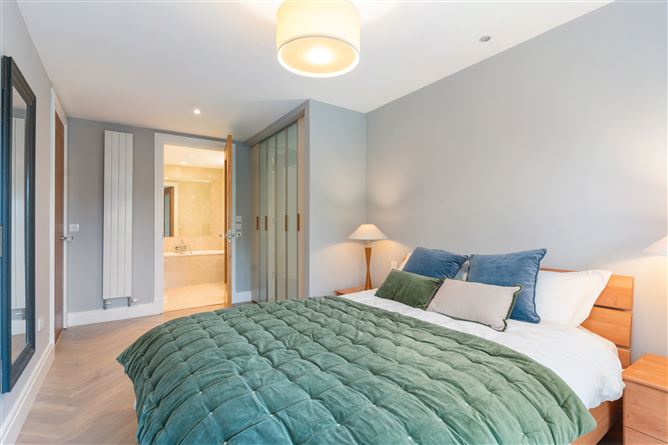 SHREWSBURY SQUARE SANDYMOUNT AVENUE DUBLIN 4 , Ballsbridge, Dublin 4