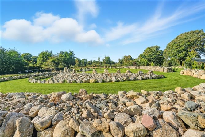 https://photos-a.propertyimages.ie/media/5/5/5/4958555/6b0bf246-51ea-4cc8-a512-34b199c22327_l.jpg