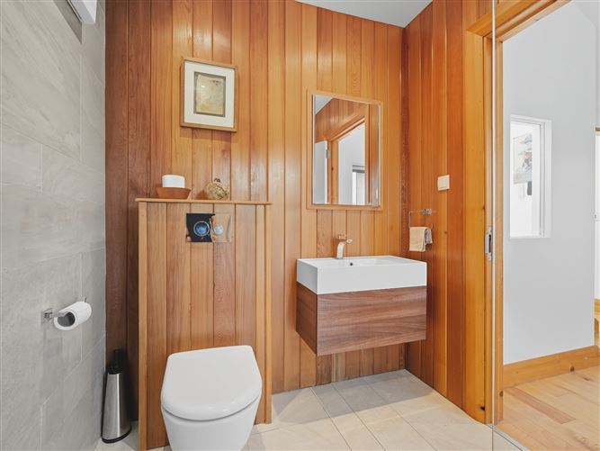 https://photos-a.propertyimages.ie/media/5/5/5/4958555/6b0bf246-51ea-4cc8-a512-34b199c22327_l.jpg