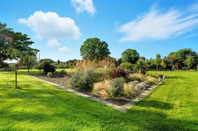 https://photos-a.propertyimages.ie/media/5/5/5/4958555/6b0bf246-51ea-4cc8-a512-34b199c22327_l.jpg