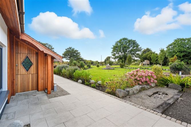 https://photos-a.propertyimages.ie/media/5/5/5/4958555/6b0bf246-51ea-4cc8-a512-34b199c22327_l.jpg