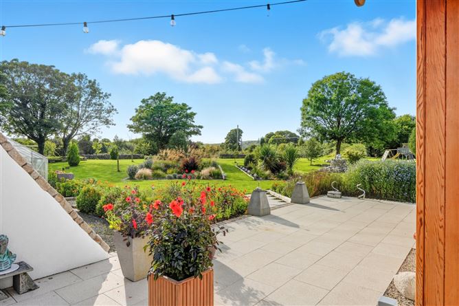 https://photos-a.propertyimages.ie/media/5/5/5/4958555/6b0bf246-51ea-4cc8-a512-34b199c22327_l.jpg