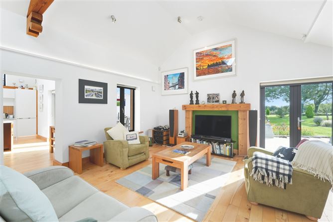 https://photos-a.propertyimages.ie/media/5/5/5/4958555/6b0bf246-51ea-4cc8-a512-34b199c22327_l.jpg