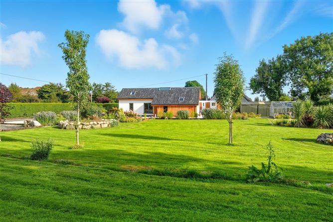 https://photos-a.propertyimages.ie/media/5/5/5/4958555/6b0bf246-51ea-4cc8-a512-34b199c22327_l.jpg