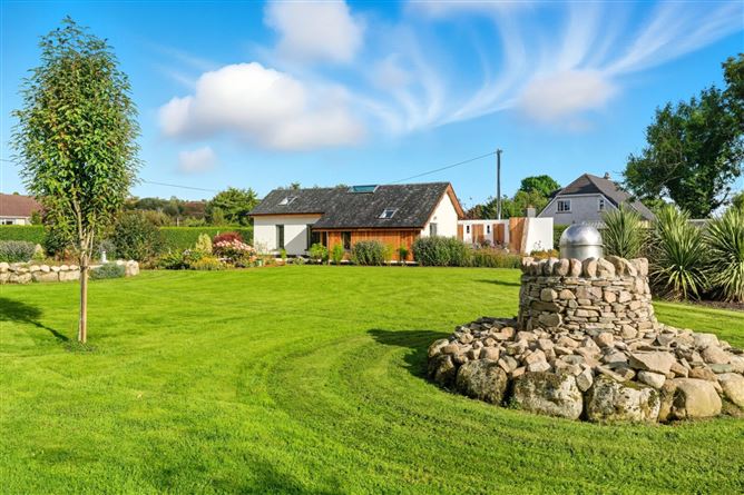 https://photos-a.propertyimages.ie/media/5/5/5/4958555/6b0bf246-51ea-4cc8-a512-34b199c22327_l.jpg