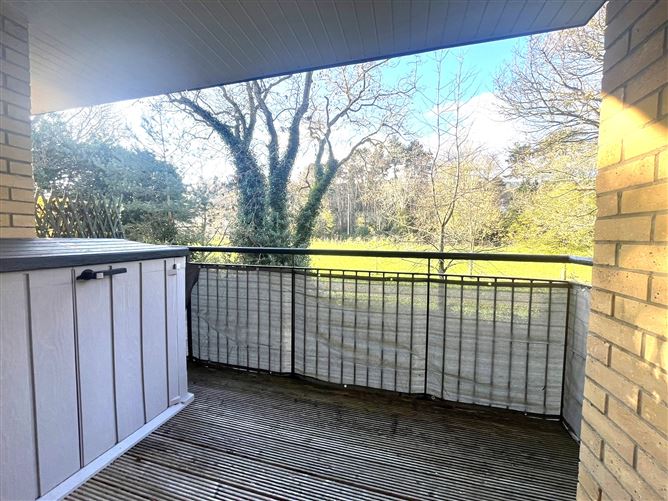 Duplex Apartment, Littlewood, Belarmine, Stepaside, Dublin 18