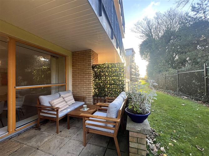 Duplex Apartment, Littlewood, Belarmine, Stepaside, Dublin 18