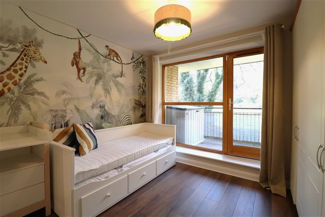 Duplex Apartment, Littlewood, Belarmine, Stepaside, Dublin 18