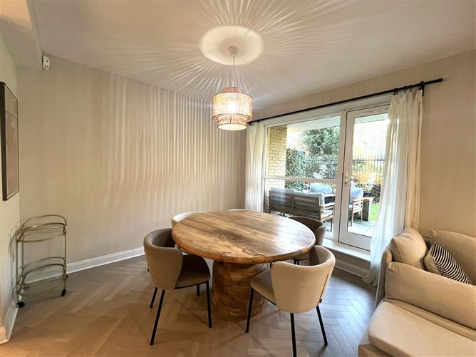 Duplex Apartment, Littlewood, Belarmine, Stepaside, Dublin 18