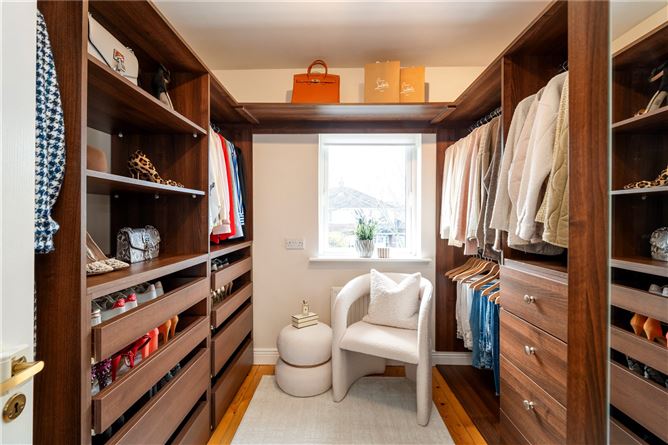 24 Woodstown Drive, Knocklyon, Dublin 16