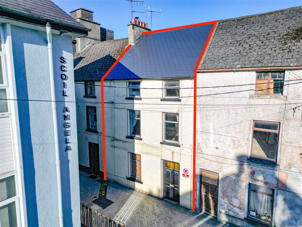 2 Suirside Place, Thurles, Co. Tipperary