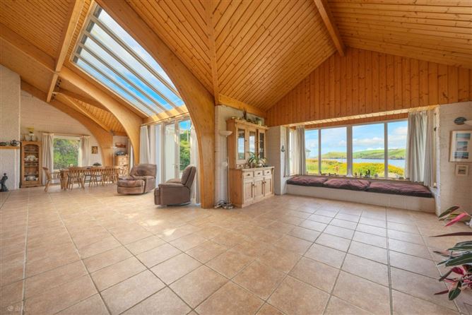 Cliffs Landing, Kinure, Oysterhaven, Kinsale, Cork