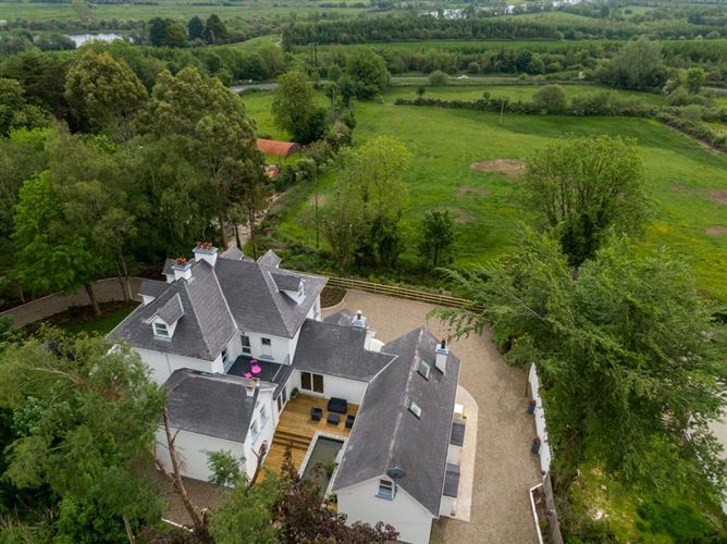 Ryehill Lodge, Ardnataggle, O'Briens Bridge, Co. Clare
