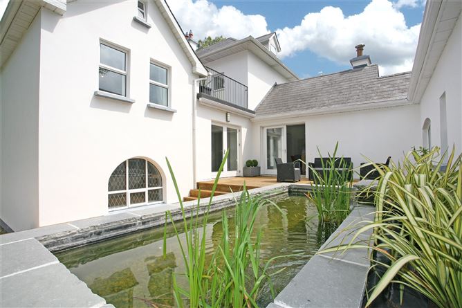 Ryehill Lodge, Ardnataggle, O'Briens Bridge, Co. Clare