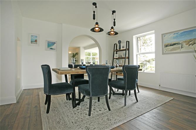 Ryehill Lodge, Ardnataggle, O'Briens Bridge, Co. Clare