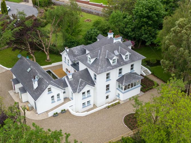 Ryehill Lodge, Ardnataggle, O'Briens Bridge, Co. Clare