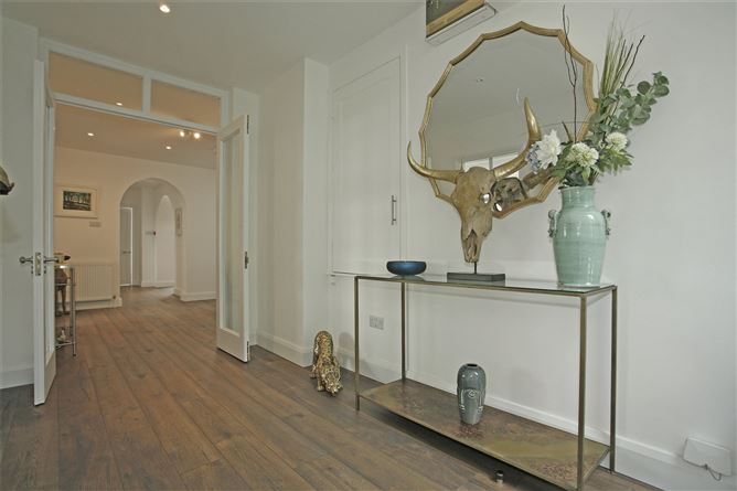 Ryehill Lodge, Ardnataggle, O'Briens Bridge, Co. Clare