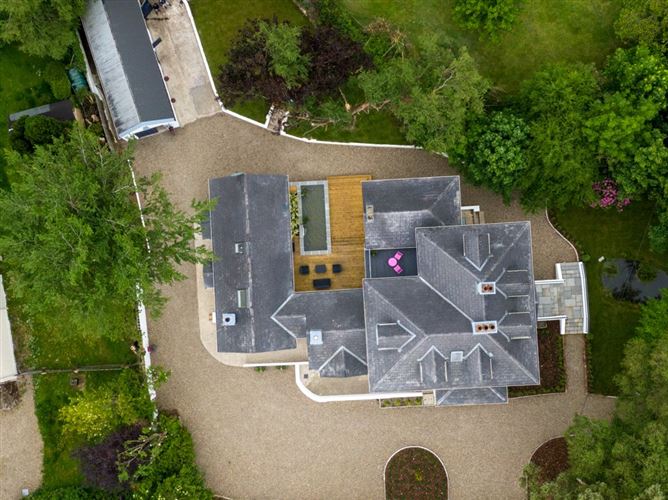 Ryehill Lodge, Ardnataggle, O'Briens Bridge, Co. Clare