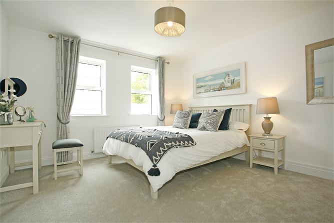 Ryehill Lodge, Ardnataggle, O'Briens Bridge, Co. Clare