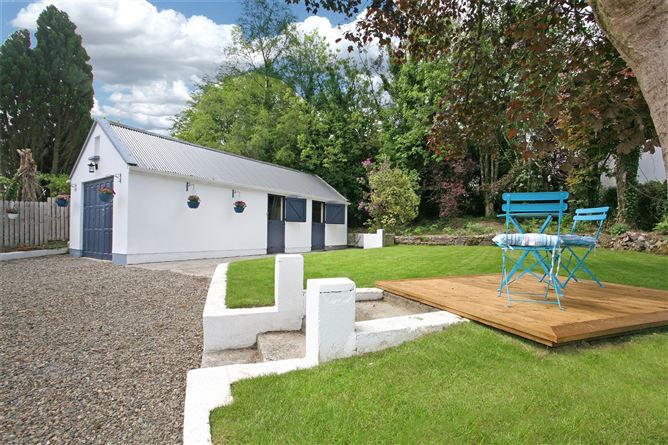 Ryehill Lodge, Ardnataggle, O'Briens Bridge, Co. Clare