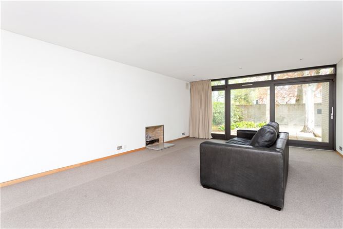 Tallon House, 4 Golf Lane, Foxrock, Dublin 18