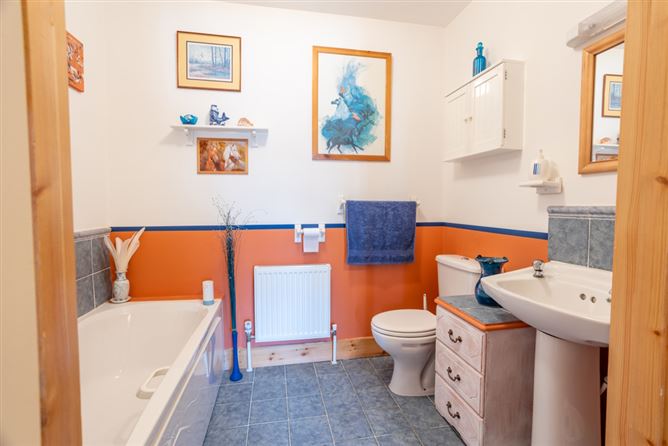 Apartment 17, Ivy Court, Broomfield Village, Midleton, Cork