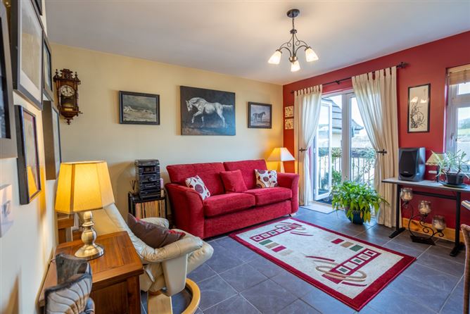 Apartment 17, Ivy Court, Broomfield Village, Midleton, Cork
