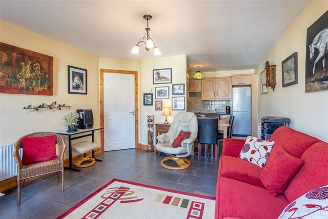 Apartment 17, Ivy Court, Broomfield Village, Midleton, Cork