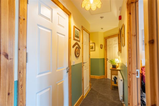 Apartment 17, Ivy Court, Broomfield Village, Midleton, Cork