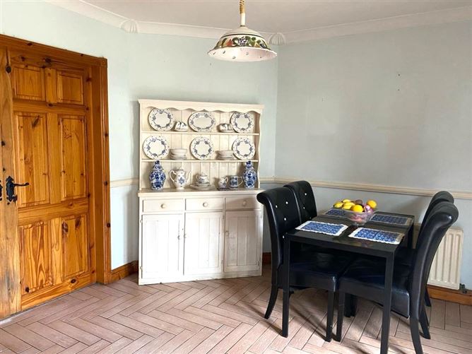 24 Montpelier Drive, Arbour Hill, Dublin 7