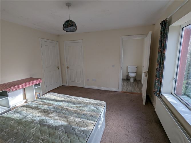 Dunluce, 47 Kings Hill, Westport, Co. Mayo