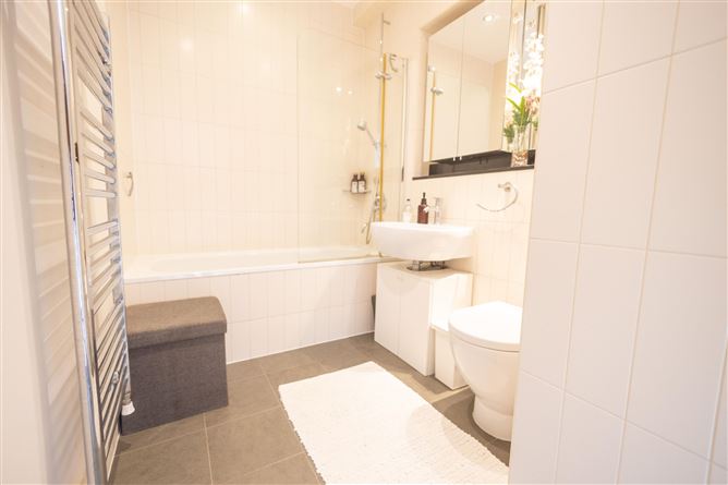 13 Adelphi House, George's Street Upper, Dun Laoghaire, Dublin