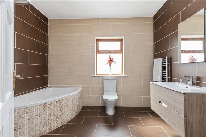8 Corrigeene, Ballinaboola, Co. Wexford