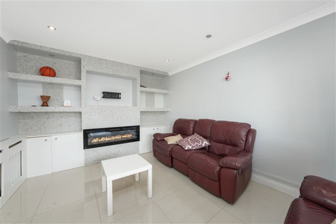 34 Foxdene Green, Lucan, Co. Dublin