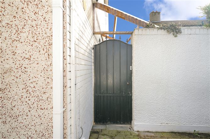 34 Foxdene Green, Lucan, Co. Dublin
