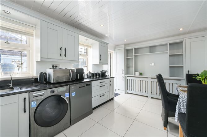 34 Foxdene Green, Lucan, Co. Dublin
