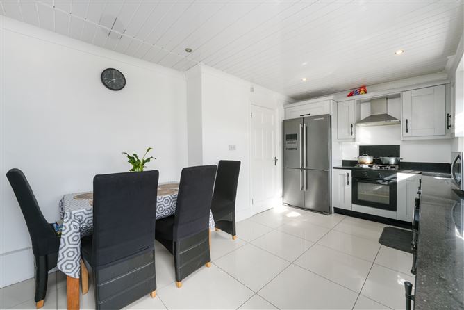 34 Foxdene Green, Lucan, Co. Dublin