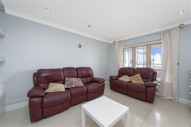 34 Foxdene Green, Lucan, Co. Dublin